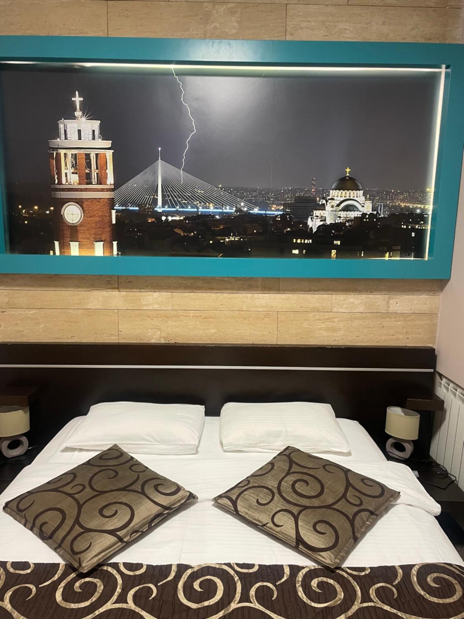 City Code In Joy Belgrado Esterno foto