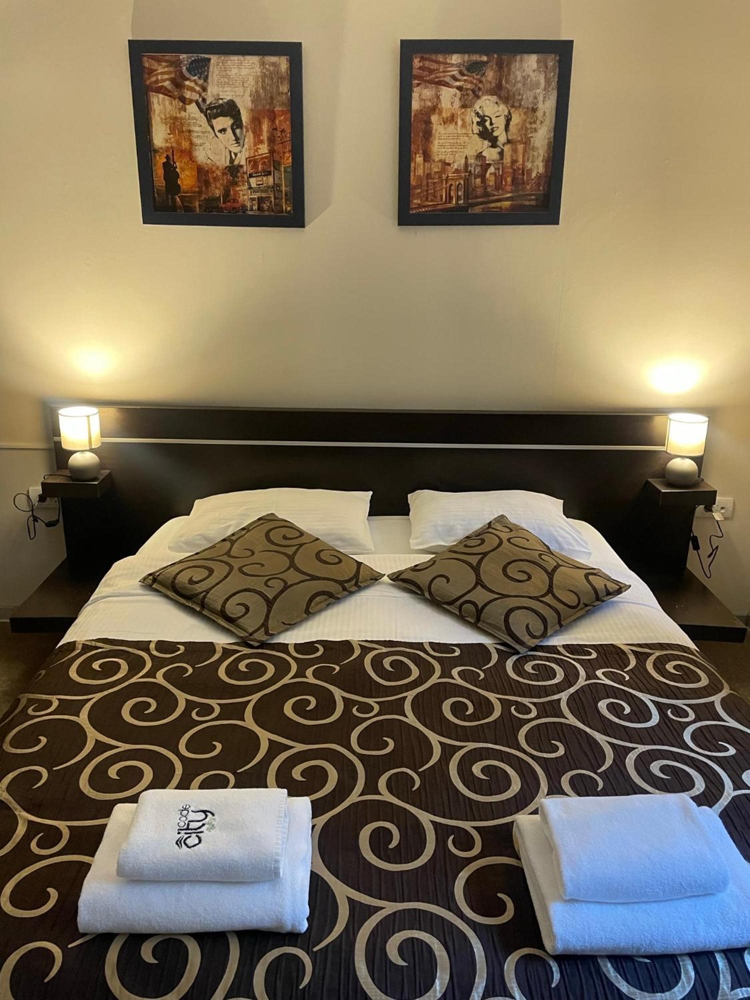 City Code In Joy Belgrado Esterno foto