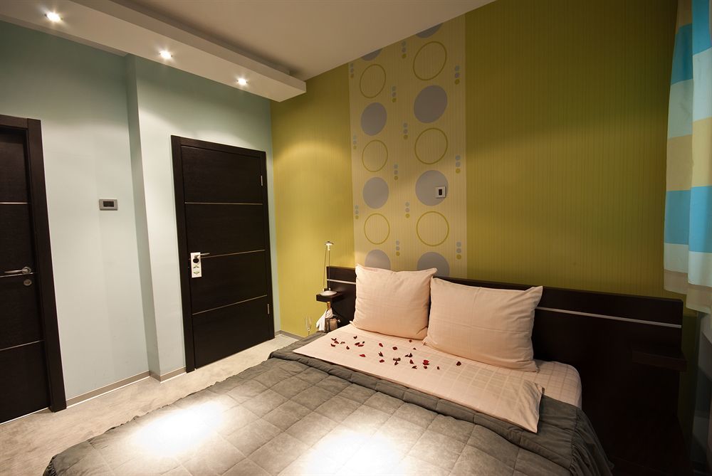 City Code In Joy Belgrado Esterno foto