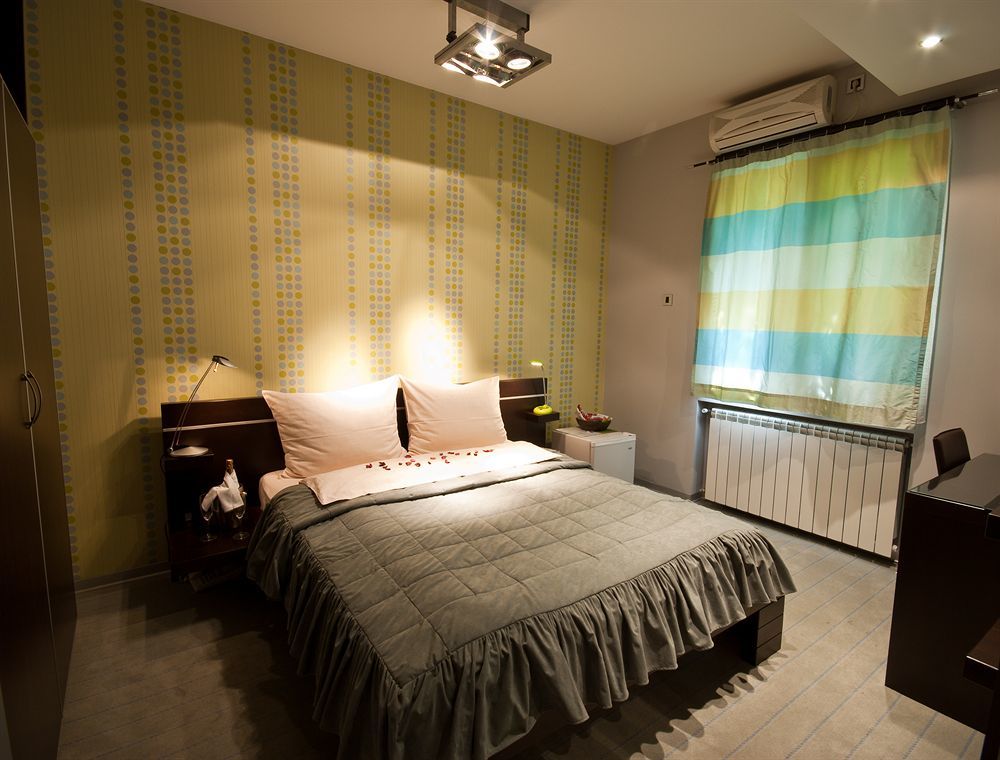 City Code In Joy Belgrado Esterno foto