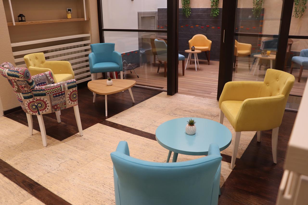 City Code In Joy Belgrado Esterno foto