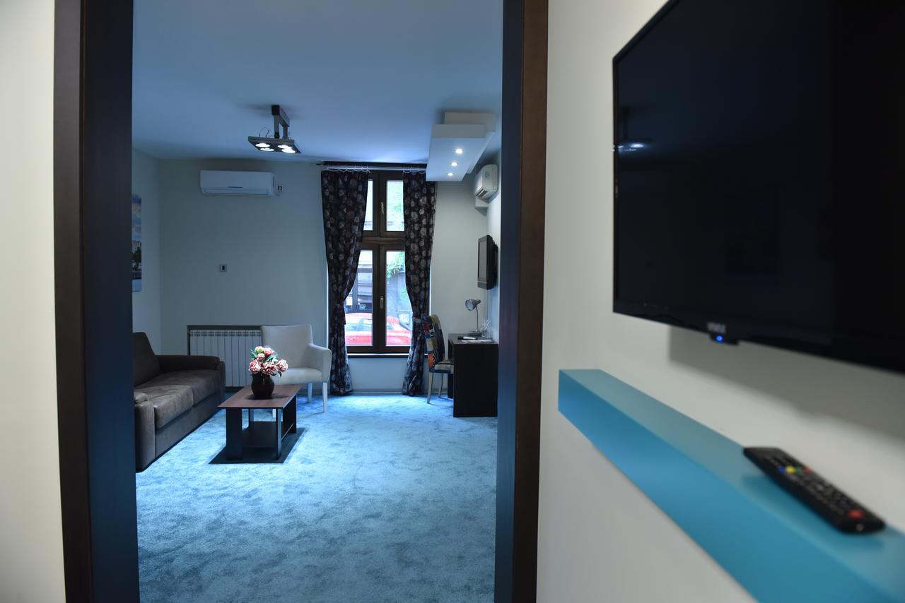 City Code In Joy Belgrado Esterno foto