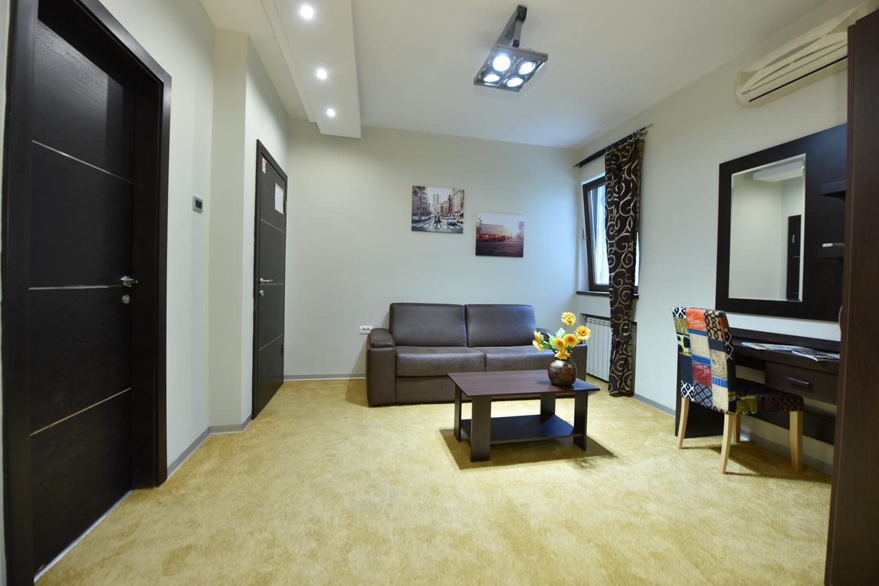 City Code In Joy Belgrado Esterno foto